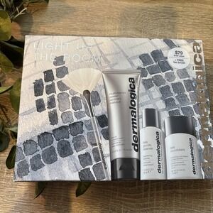 Dermalogica Light Up the Room – Facial Cleansing Skin Care Set Cleanser Madque